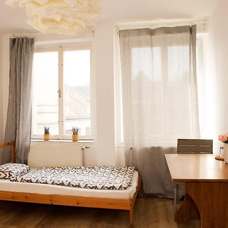 Cute 2 Beds Studio Close To The Main Train Station Apartmán